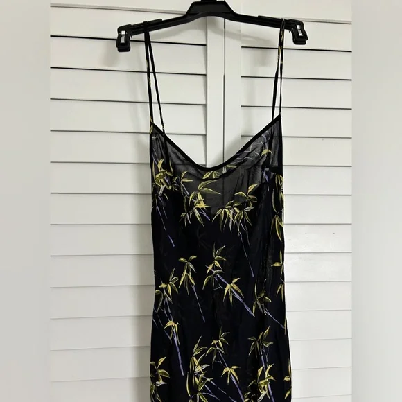 NWOT Rumored Maxi Dress - Picture 4 of 10